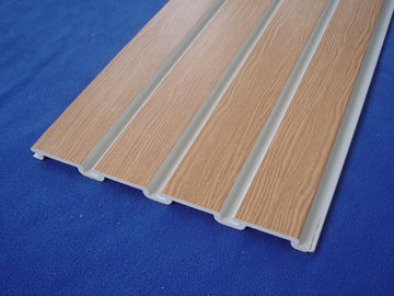 Πλαστικό PVC Slatwall Taupe 4x8/λευκές ξύλινες επιτροπές τοίχων για τα ράφια