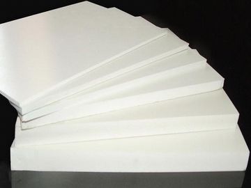 Καλή τιμή Επίπεδη επιφάνεια φύλλων πλαστικού αφρού πινάκων αφρού PVC υψηλής πυκνότητας για τη διακόσμηση σε απευθείας σύνδεση