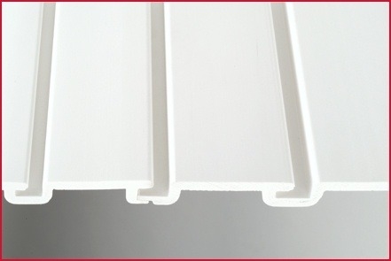 Προσαρμοσμένο μήκος PVC Slatwall με εξαιρετική αντοχή στη φωτιά 4ft και 8ft έτοιμο για αποστολή
