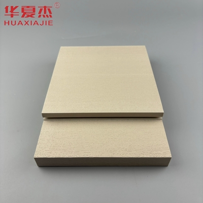 4.22kg/m WPC Πύλη Jamb In Wood Grain Design Για ανθεκτικά πλαισίια πόρτας