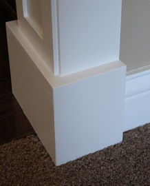 Καλή τιμή Οικονομικό αντισκωρικό PVC Baseboard/περιζώνοντας πίνακας για την εσωτερική διακόσμηση σε απευθείας σύνδεση