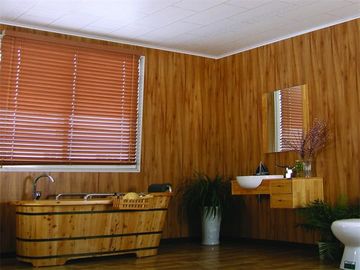 Καλή τιμή Ξύλινες τοποθετημένες σε στρώματα διακοσμητικές ανώτατες επιτροπές, ανακυκλώσιμη κάλυψη τοίχων PVC 250*8mm σε απευθείας σύνδεση
