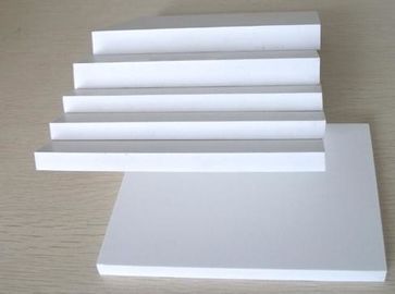 Καλή τιμή άσπρο νερό φύλλων PVC αφρού συνήθειας πινάκων αφρού PVC 5mm - 35mm Hygeian ανθεκτικό σε απευθείας σύνδεση