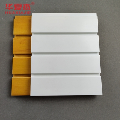 Καλή τιμή Πάνελ Slatwall PVC σε χρώμα Taupe και με υφή ξύλου για εύκολη αποθήκευση σε χώρους χειροτεχνίας σε απευθείας σύνδεση
