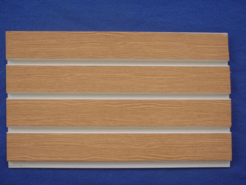 Καλή τιμή Ξύλινες επιτροπές επίδειξης PVC Slatwall σιταριού ομαλές κυψελοειδείς με το μακράς διαρκείας χρόνο σε απευθείας σύνδεση